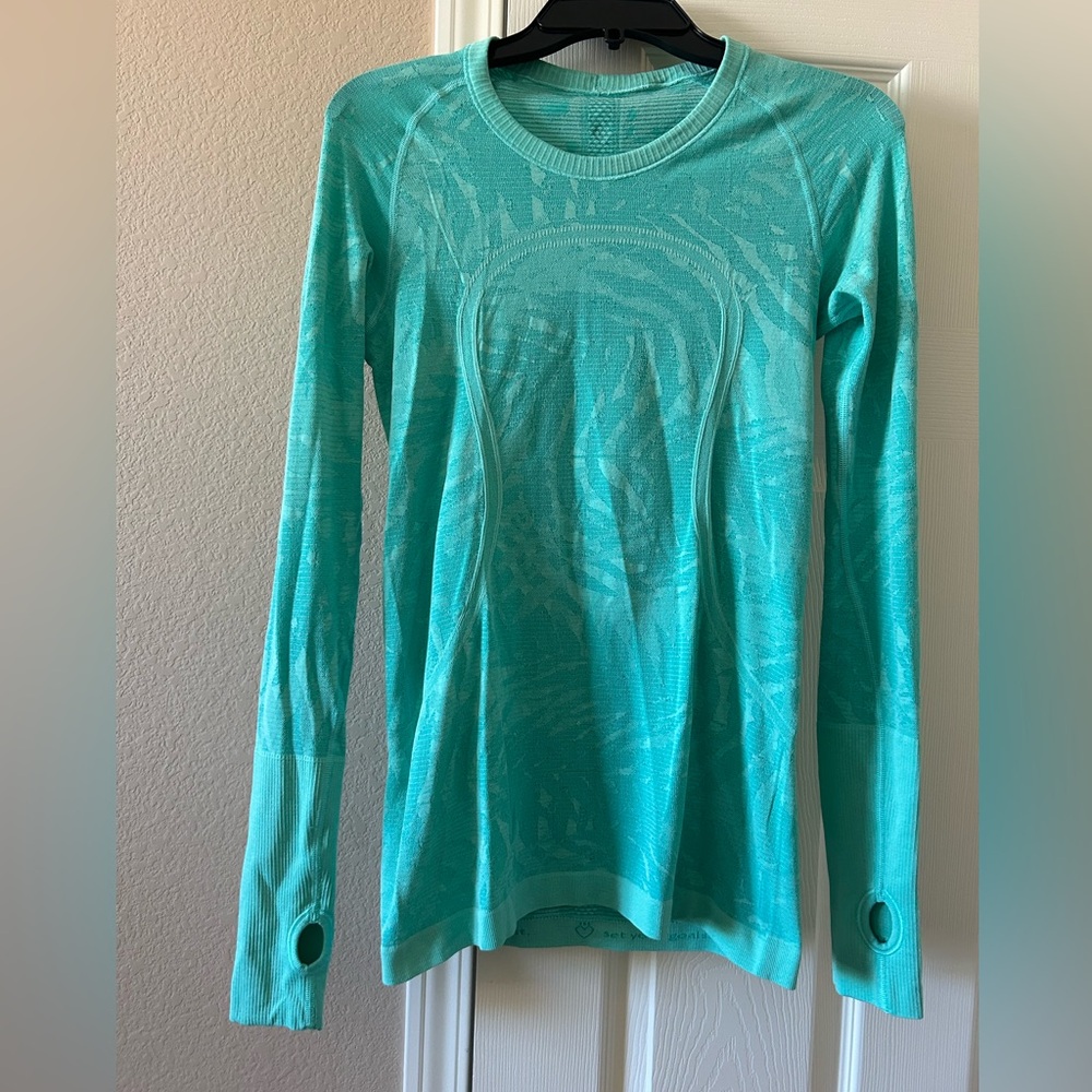 Lululemon Swiftly Tech Long Sleeve